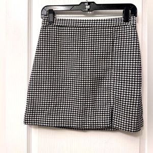 Hollister houndstooth wool blend mini